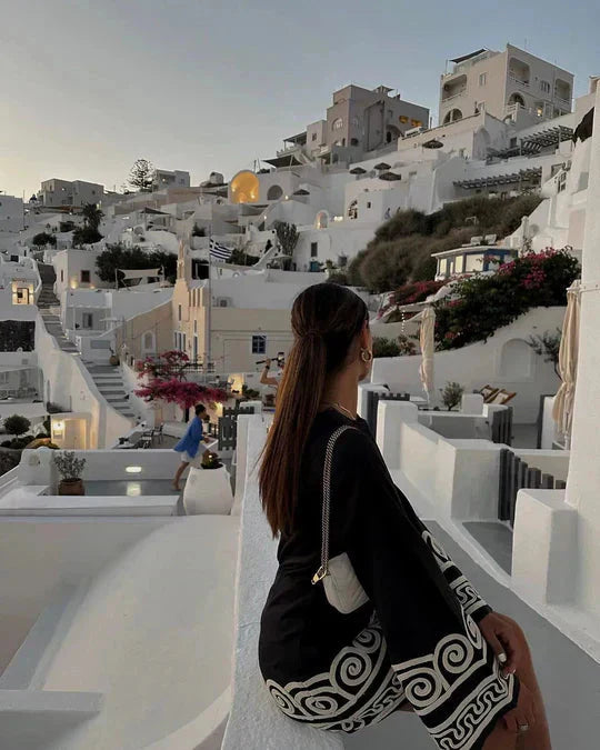 Yara | Elegante jurk met geborduurde print