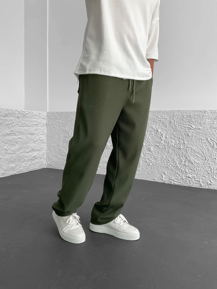 Theo | Relaxed Fit Corduroy Pants