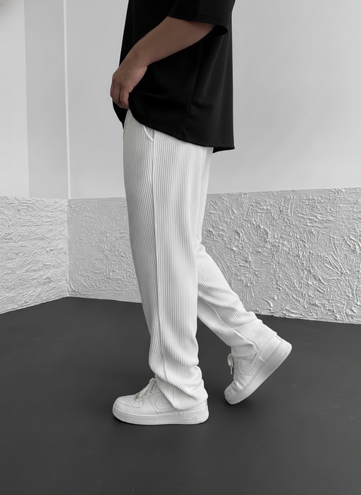 Theo | Relaxed Fit Corduroy Pants