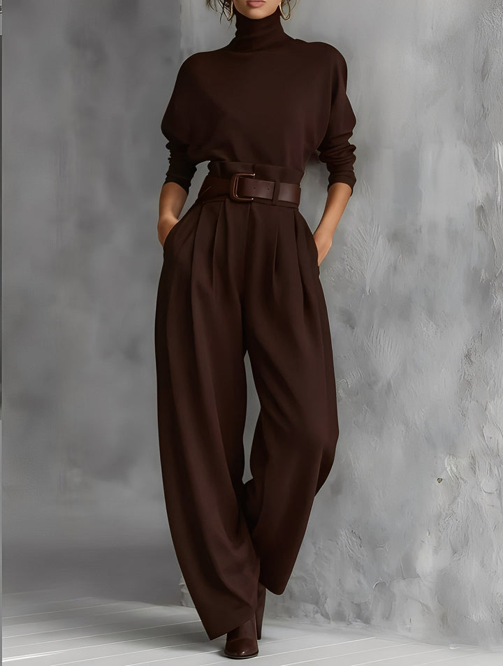 Maria | set with a turtleneck and straight pants