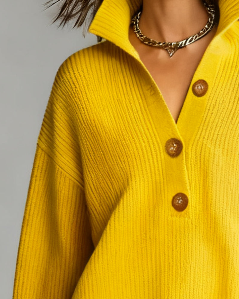 Diana | Elegant Three-Button Sweater with Collar