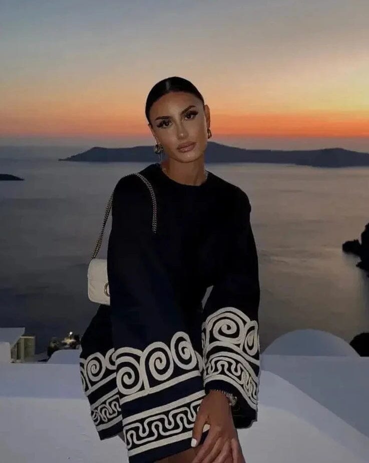 Yara | Elegante jurk met geborduurde print